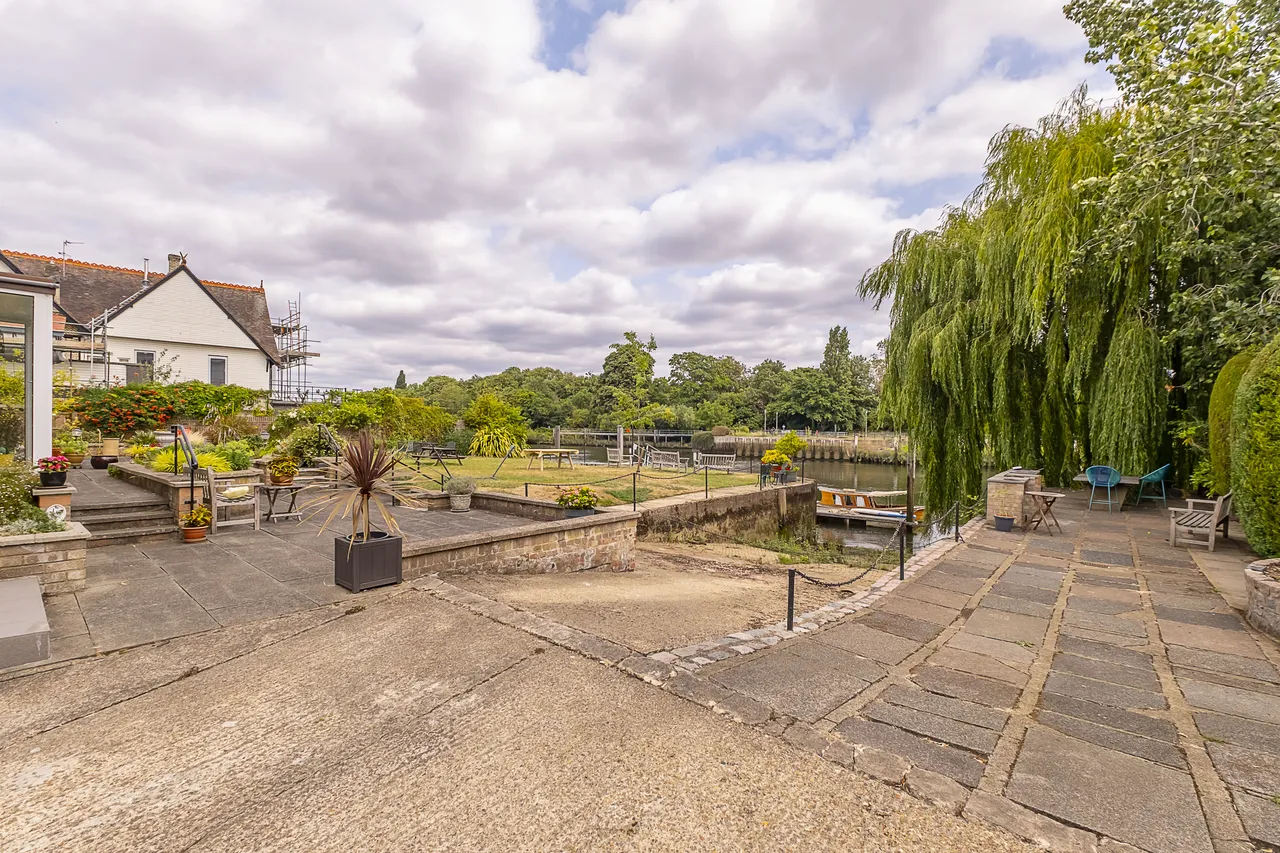 Twickenham Road, Teddington, TW11, photo 10