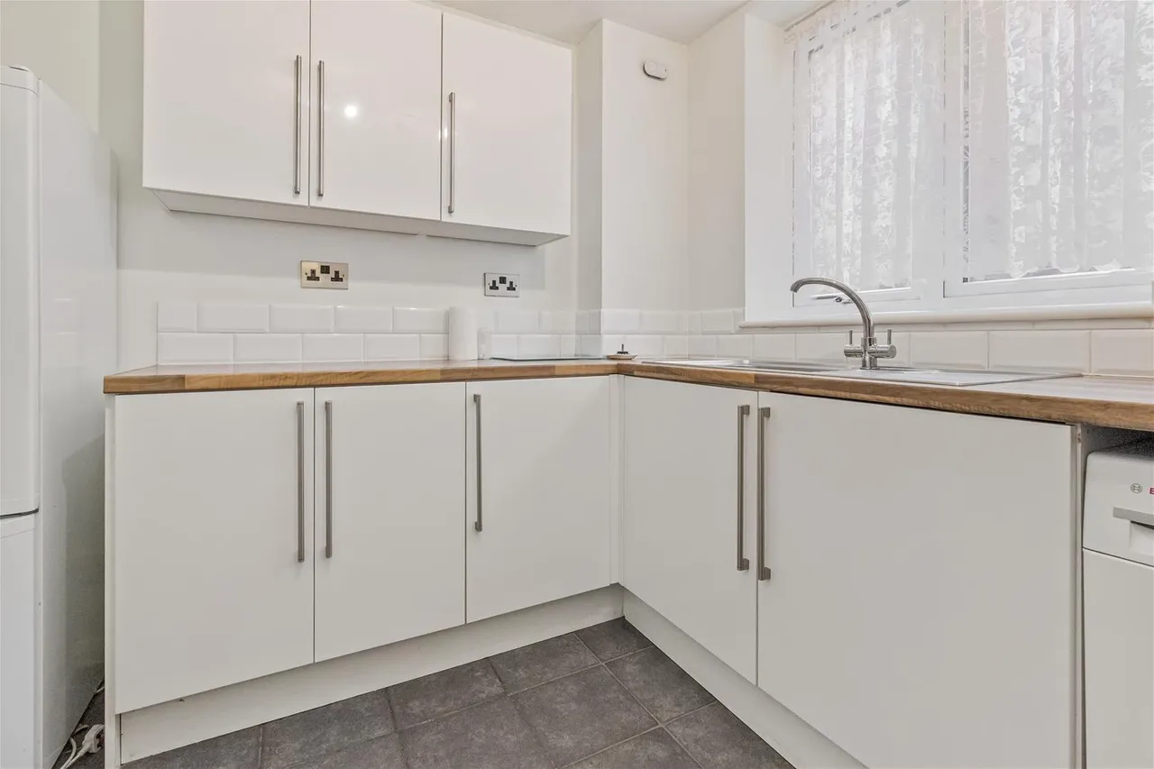 Grand Avenue, West Worthing, Worthing, photo 9