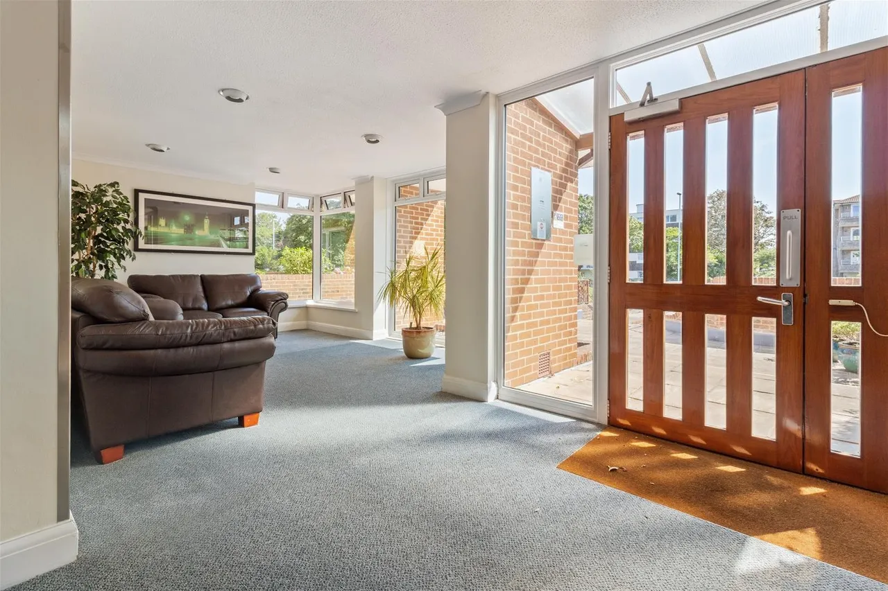 Grand Avenue, West Worthing, Worthing, photo 18