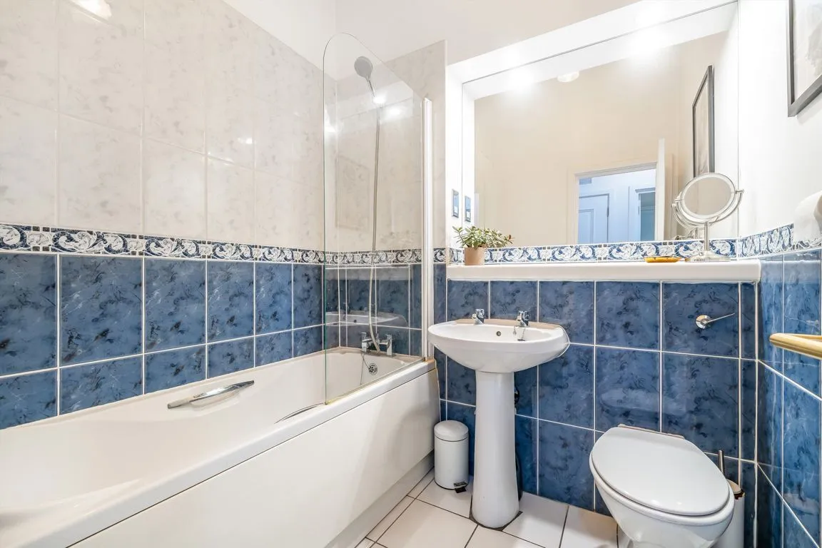 Balfour Road, Weybridge, KT13, photo 8