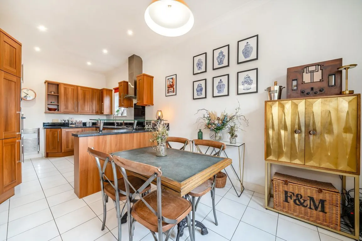 Balfour Road, Weybridge, KT13, photo 4