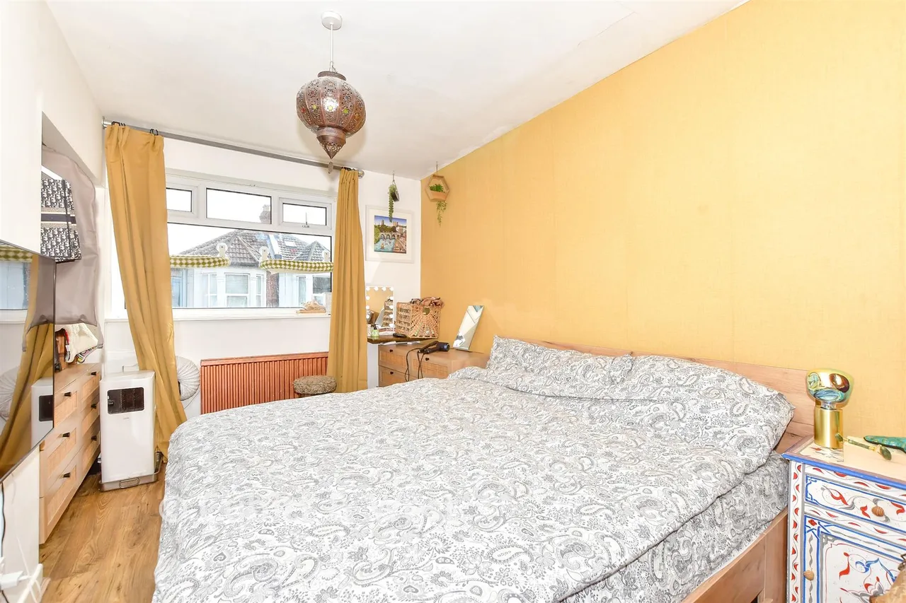 Francis Avenue, Southsea, PO4, photo 5