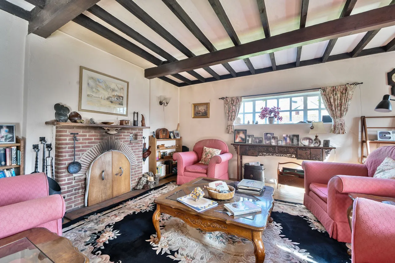Dodsley Grove, Easebourne, GU29, photo 5