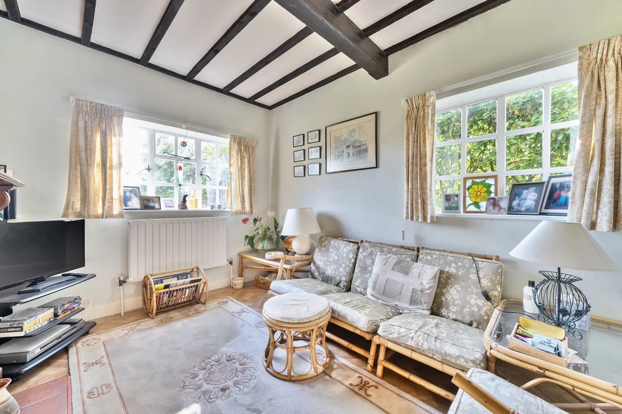 Dodsley Grove, Easebourne, GU29, photo 9