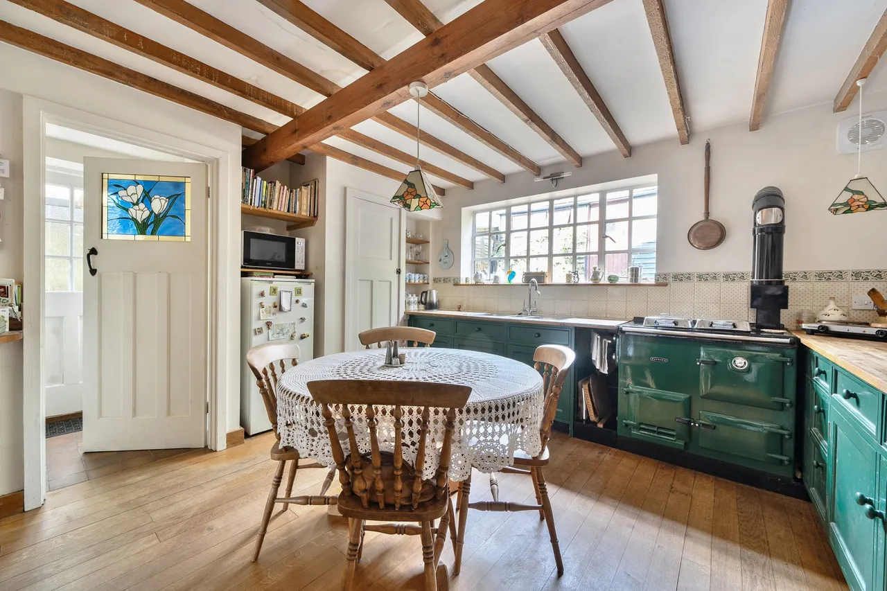 Dodsley Grove, Easebourne, GU29, photo 4