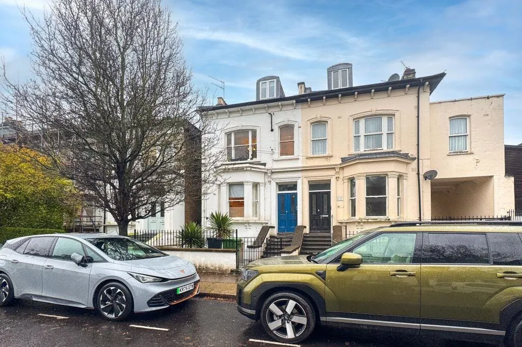 1 bed flat for sale — Percy Road, London, W12