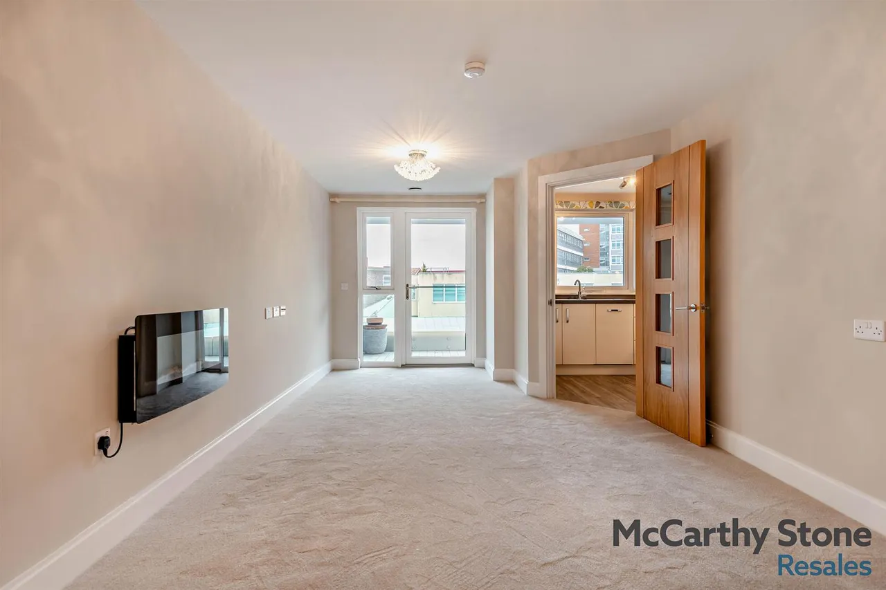 Churchfield Road, Poole, BH15, photo 12