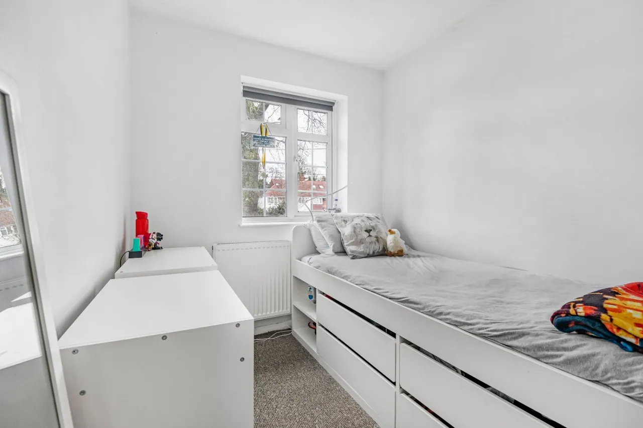 Marsh Lane, Stanmore, HA7, photo 12