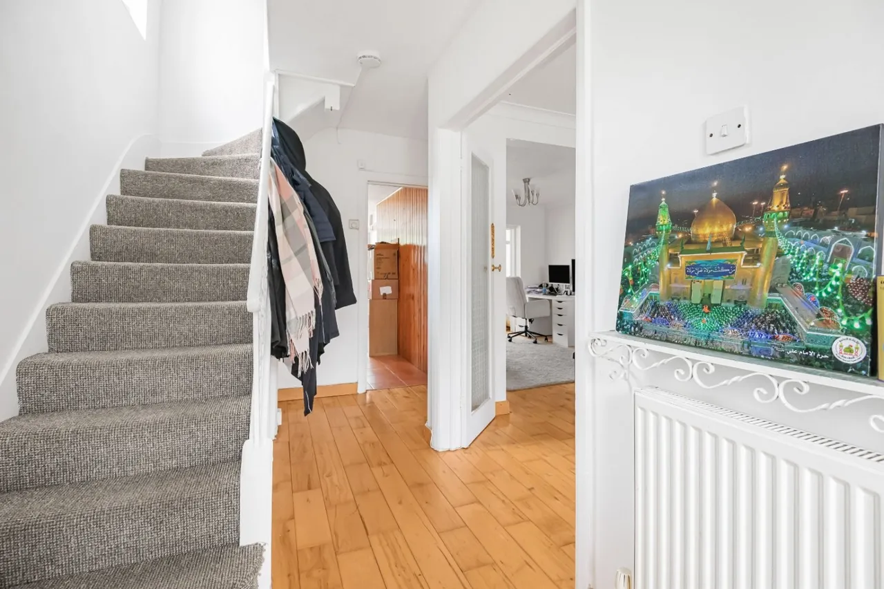 Marsh Lane, Stanmore, HA7, photo 4