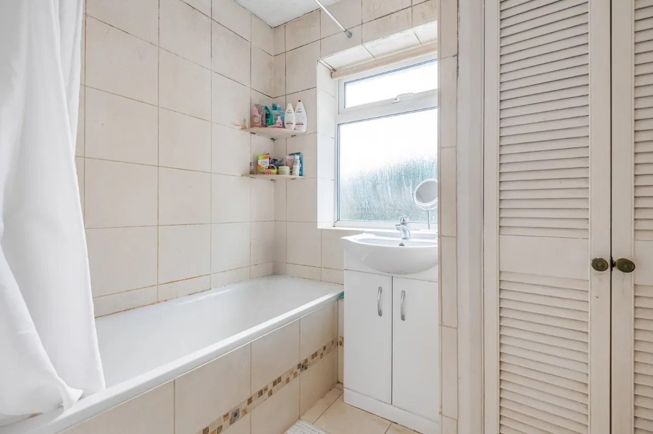 Marsh Lane, Stanmore, HA7, photo 13