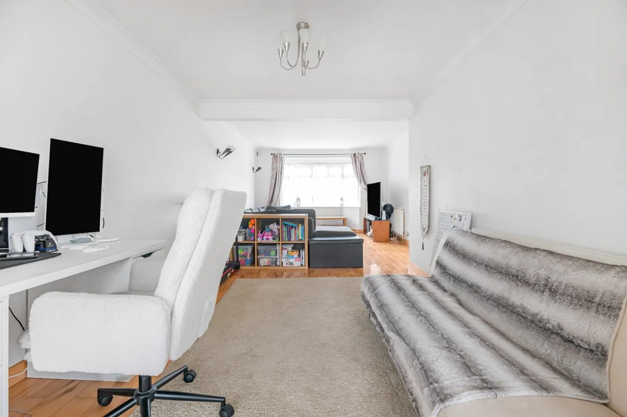 Marsh Lane, Stanmore, HA7, photo 6