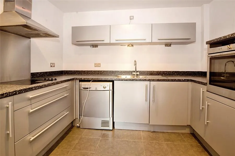 Watkiss Way, Caerdydd, CF11, photo 5