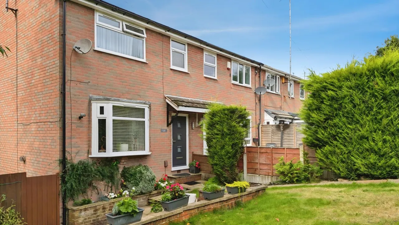 3 bed house for sale, Larch Grove, Lees, OL4