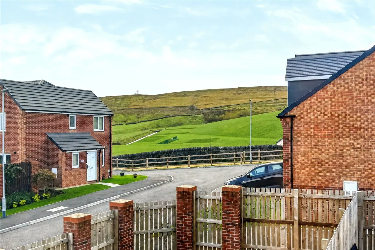 Skein Street, Whitworth, OL12, photo 17
