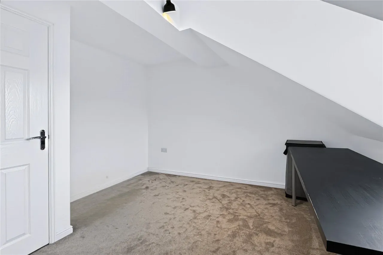 Skein Street, Whitworth, OL12, photo 12