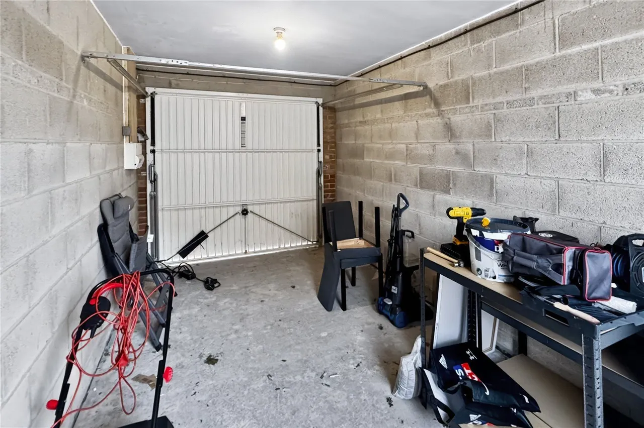 Skein Street, Whitworth, OL12, photo 16