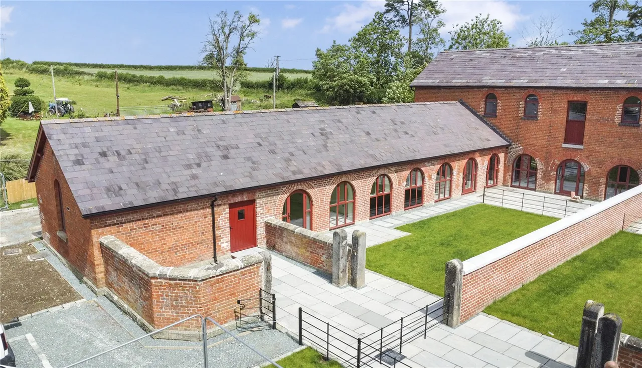 3 bed house for sale, Forden, Welshpool