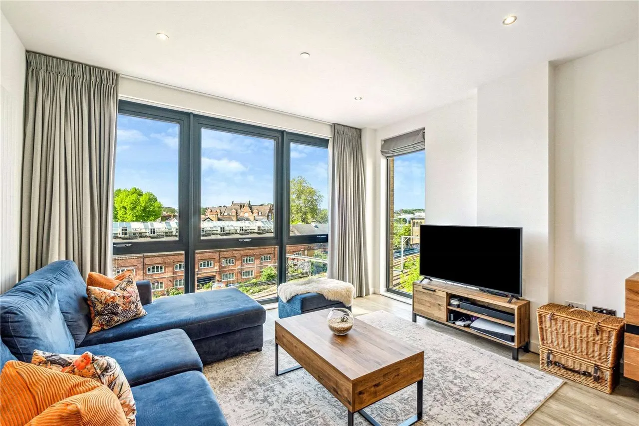 2 bed flat for sale — Centric Close, Camden, London, NW1 7EP