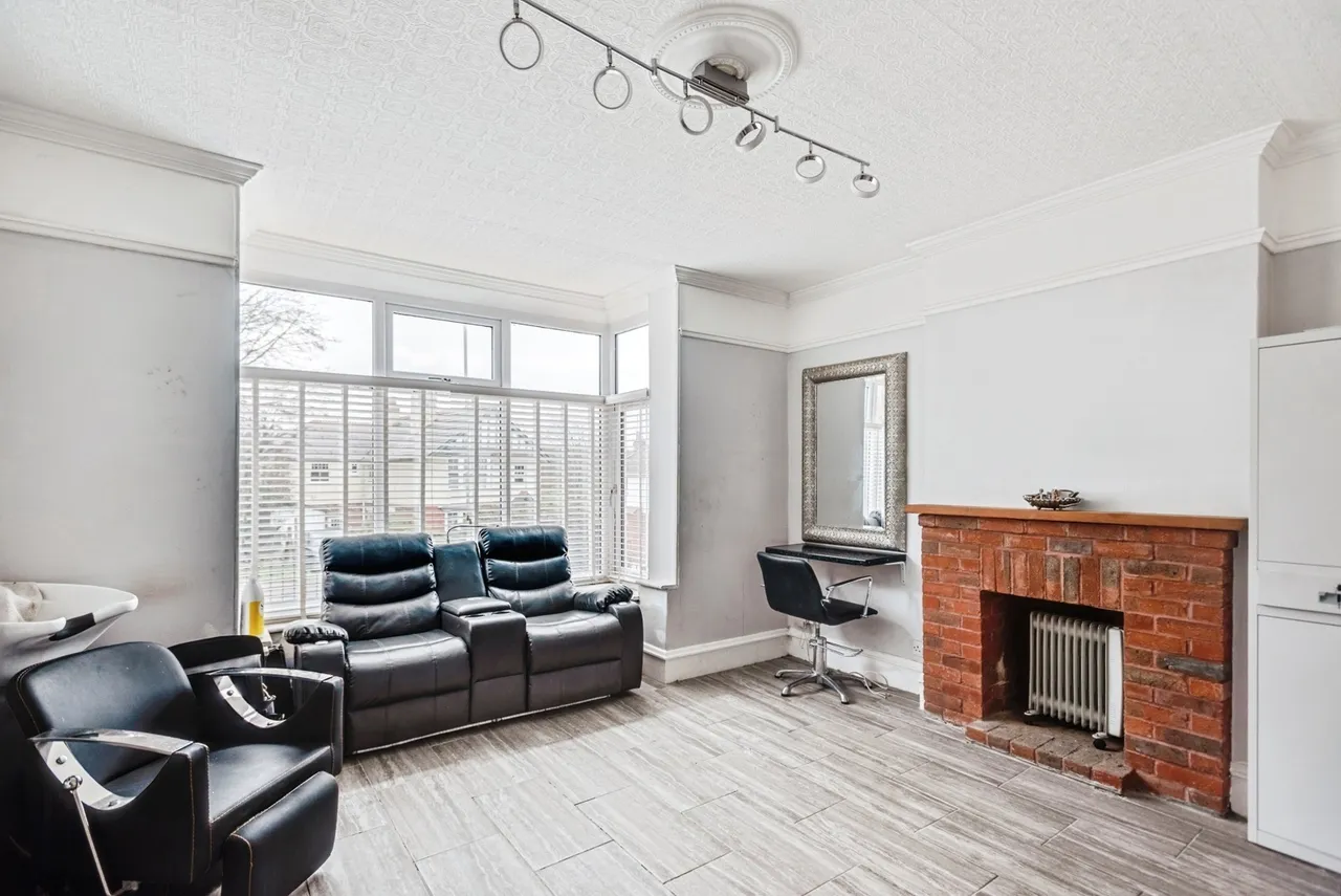 Croft Road, Swindon, Wiltshire, SN1, photo 8