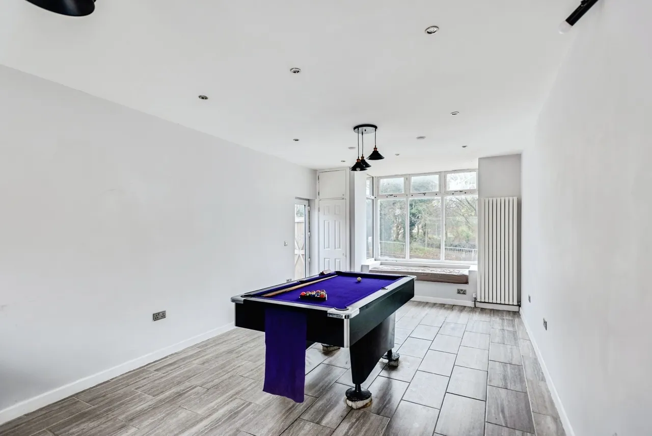 Croft Road, Swindon, Wiltshire, SN1, photo 11