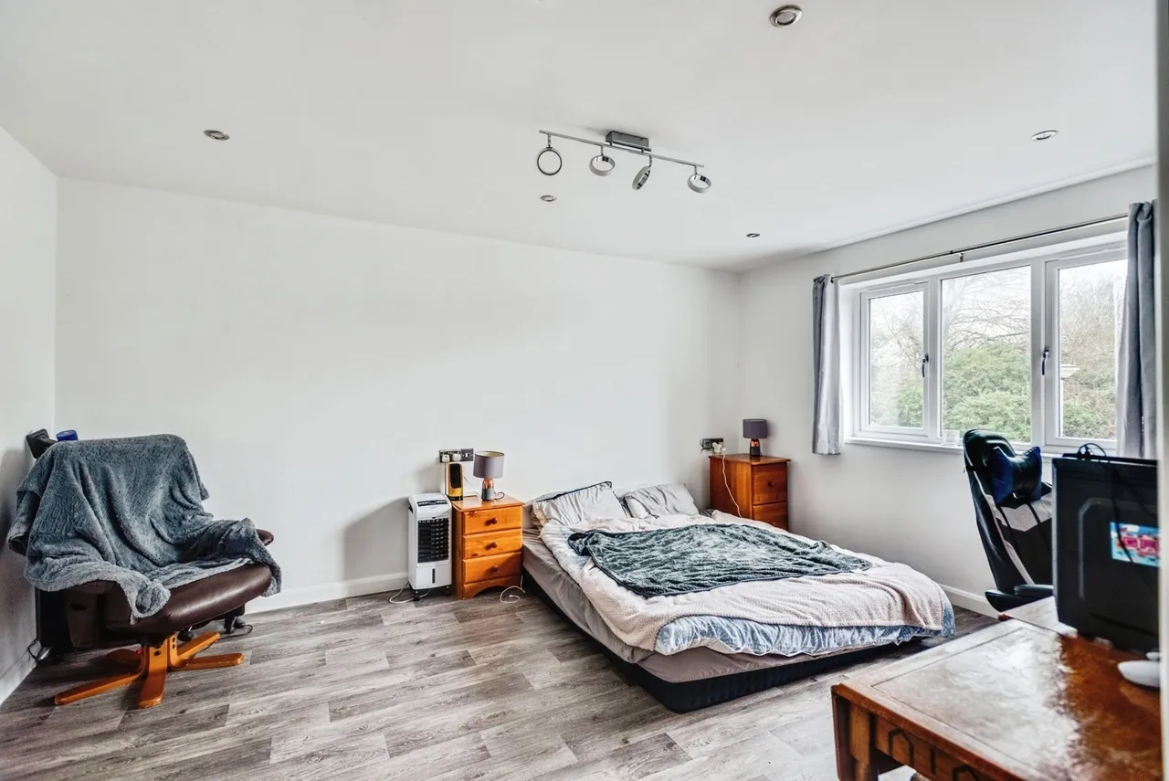 Croft Road, Swindon, Wiltshire, SN1, photo 16