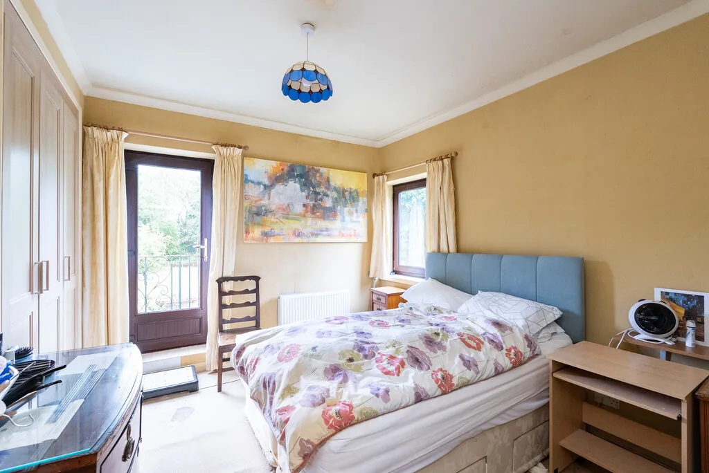 Ranmore Common Road, Ranmore Common, RH5, photo 9