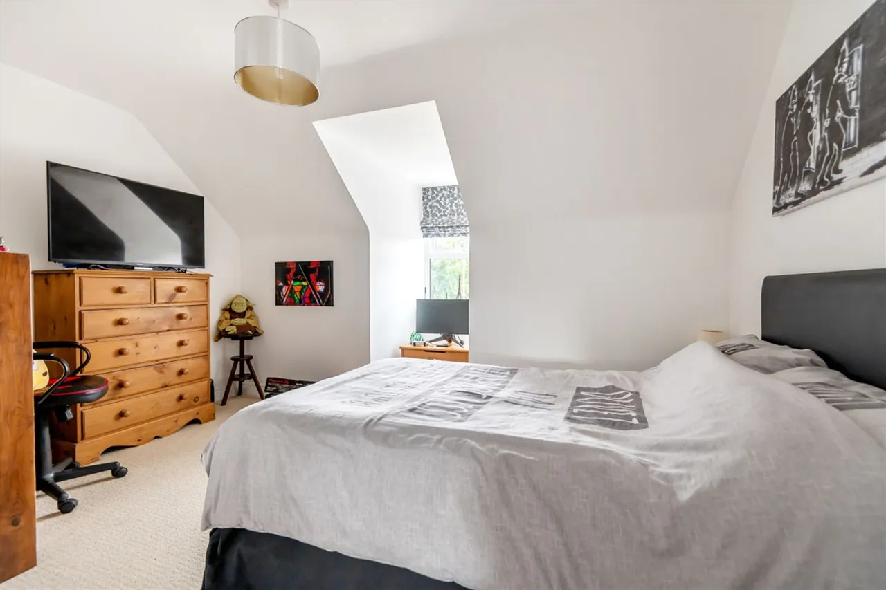Buttinghill Drive, Cuckfield, RH17, photo 9