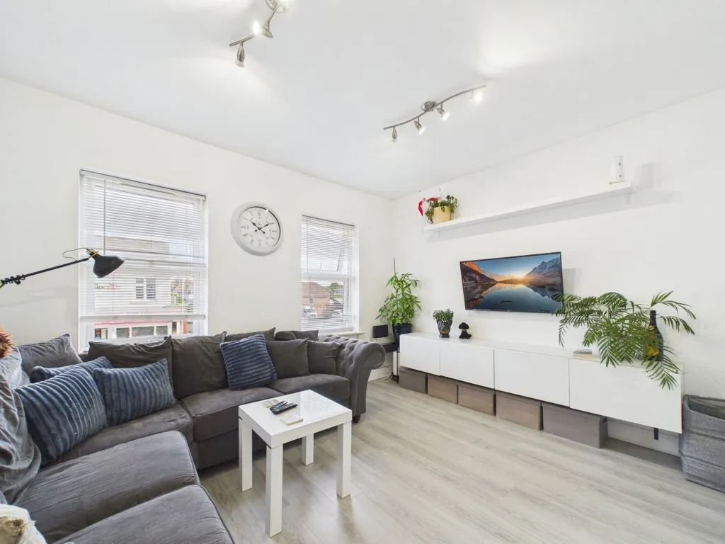 1 bed flat for sale, School Road, Tilehurst, RG31