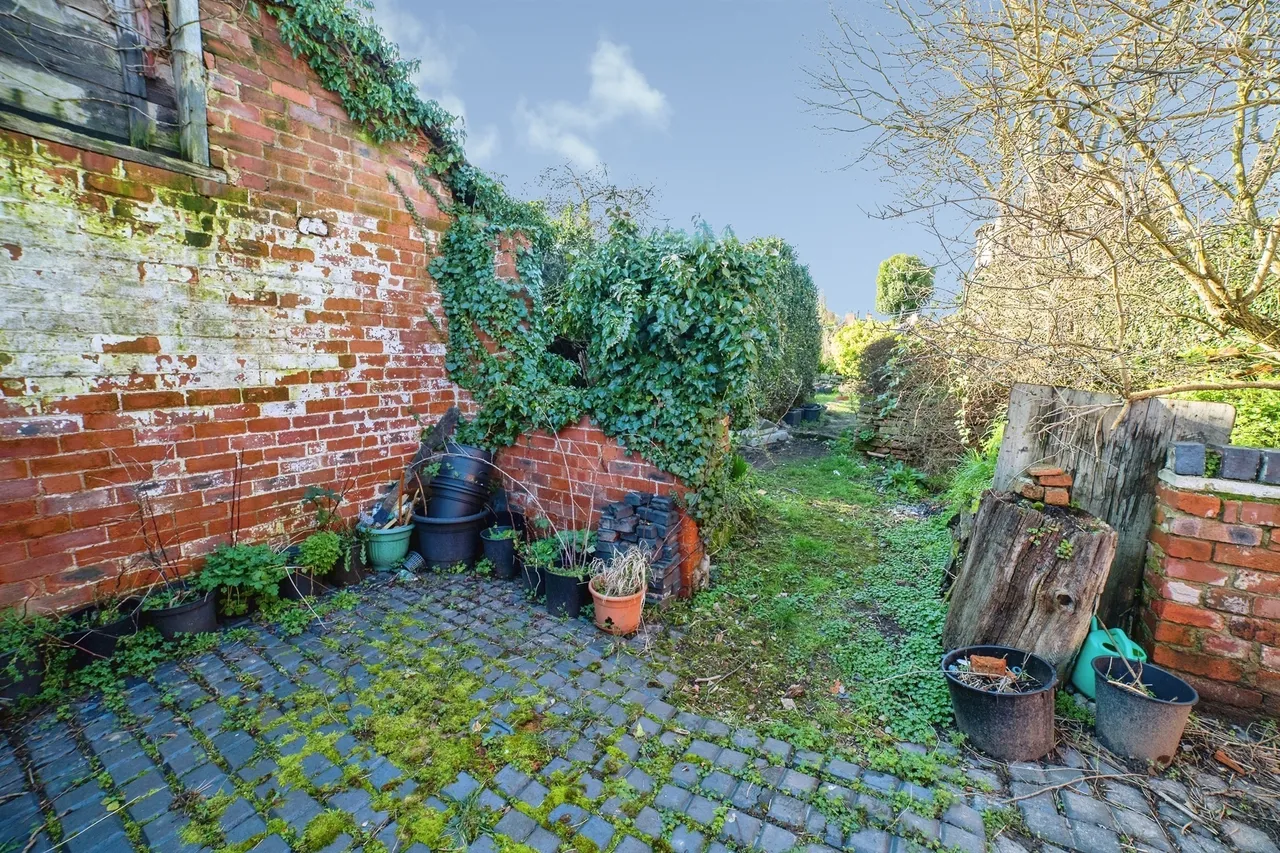 Nottingham Road, Giltbrook, NG16, photo 26