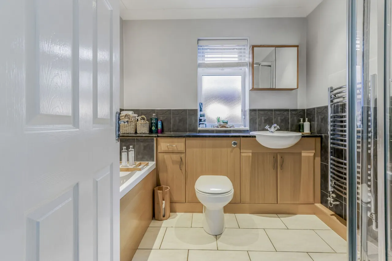 Saxonhurst Gardens, Bournemouth, BH10, photo 19
