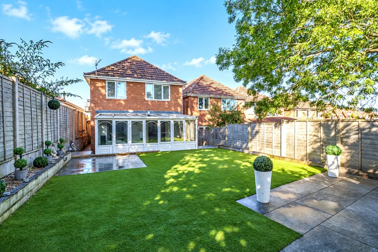 Saxonhurst Gardens, Bournemouth, BH10, photo 21