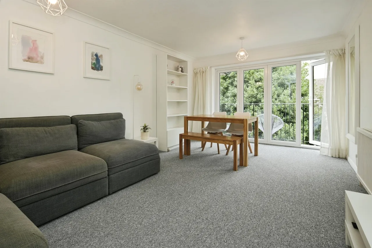 2 bed flat for sale — Cumberland Road, Brighton