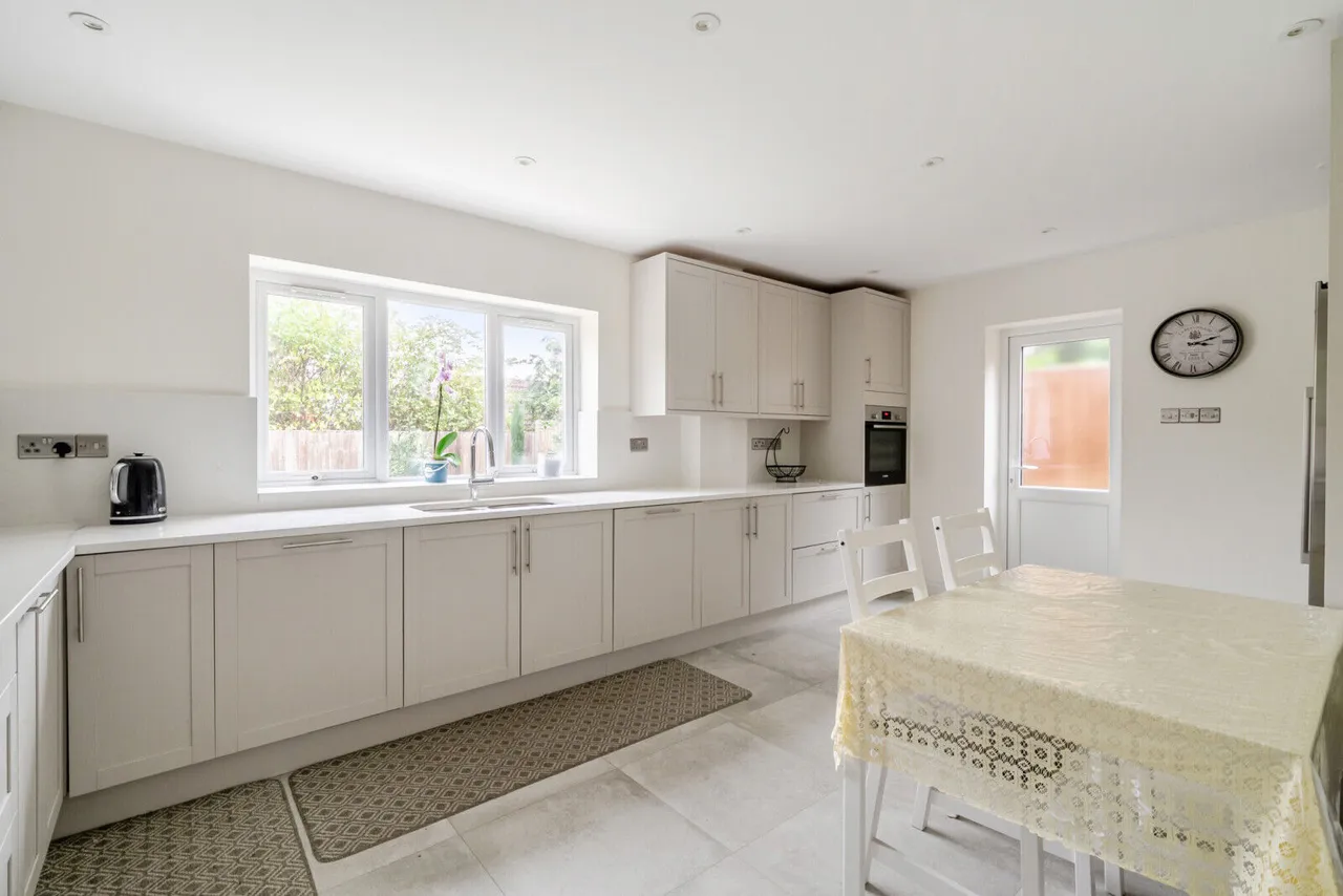 Westridge Avenue, Purley on Thames, RG8, photo 6