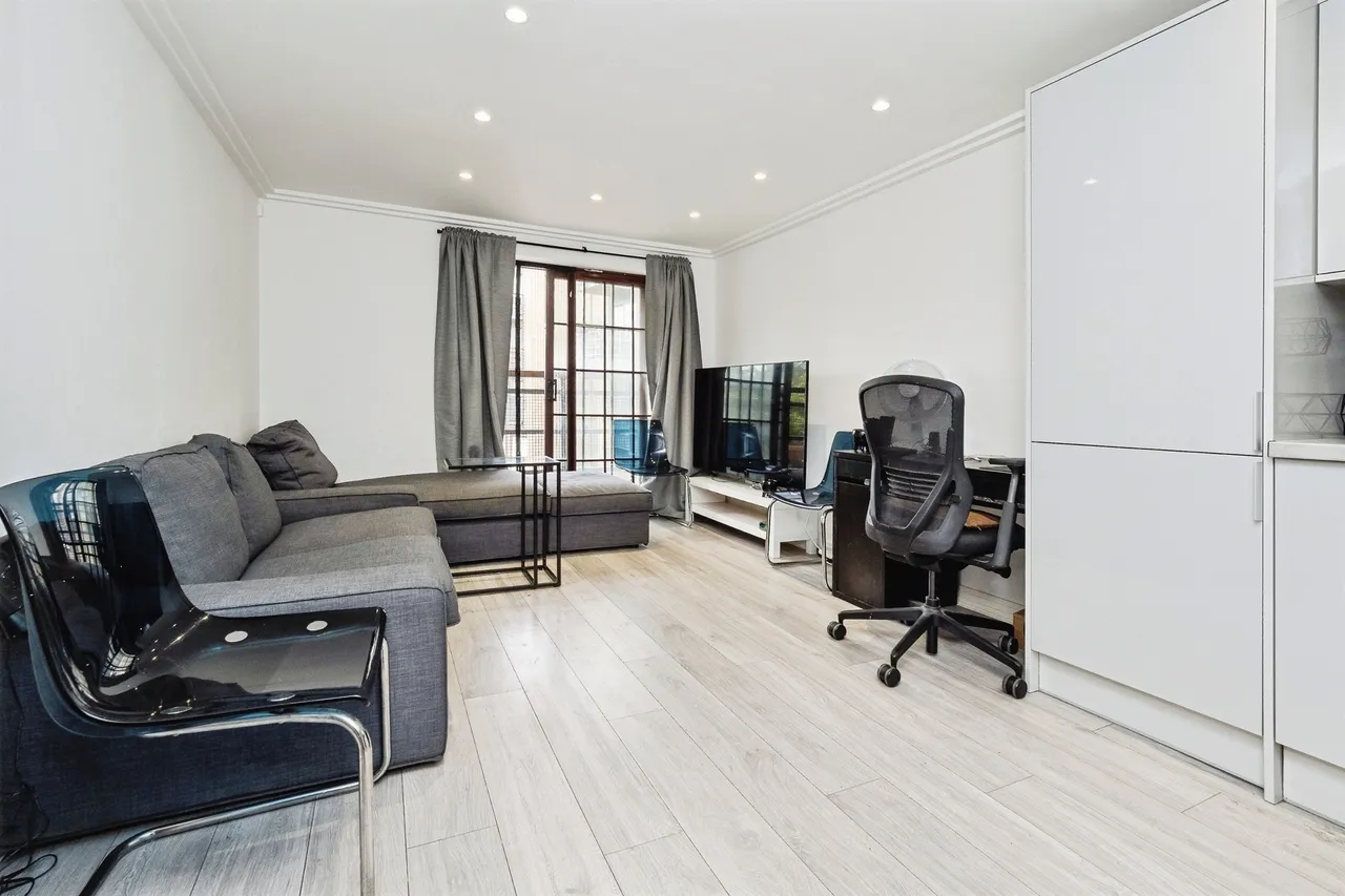 Abbey Road, Barking, IG11, photo 15