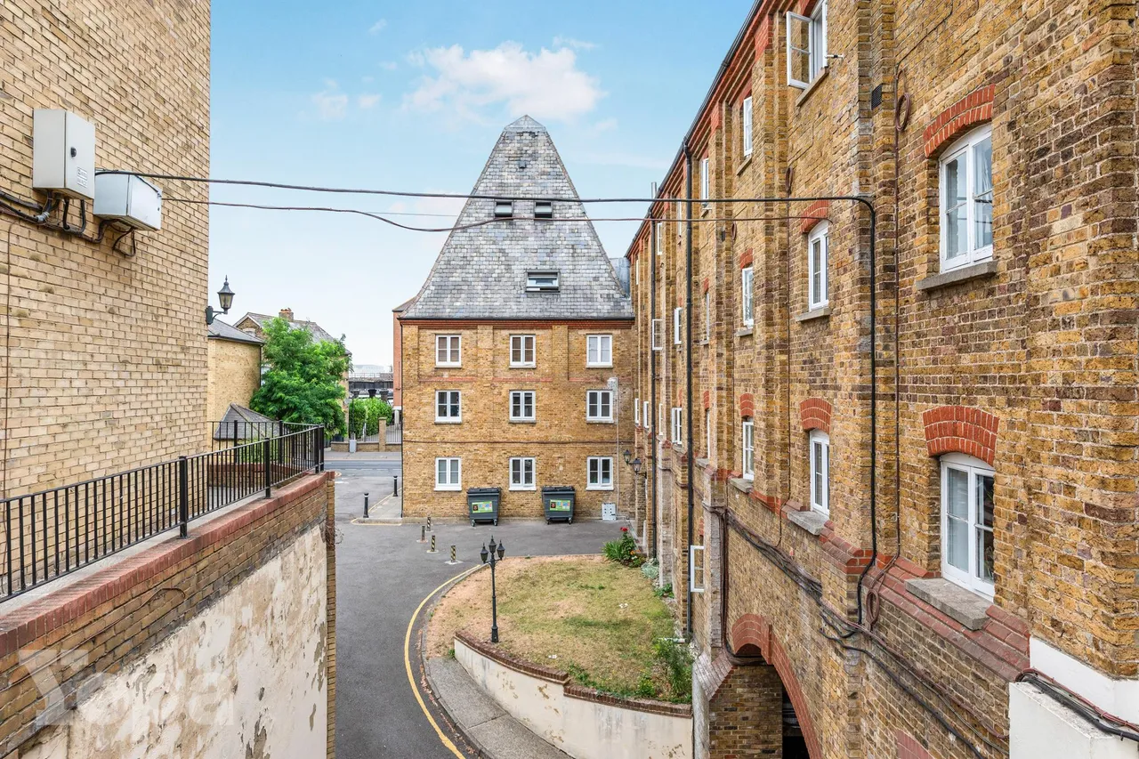 Clifton Road, Gravesend, DA11, photo 16