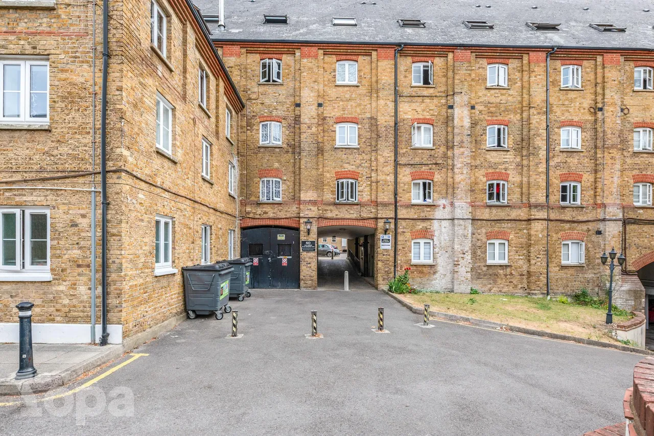 Clifton Road, Gravesend, DA11, photo 18