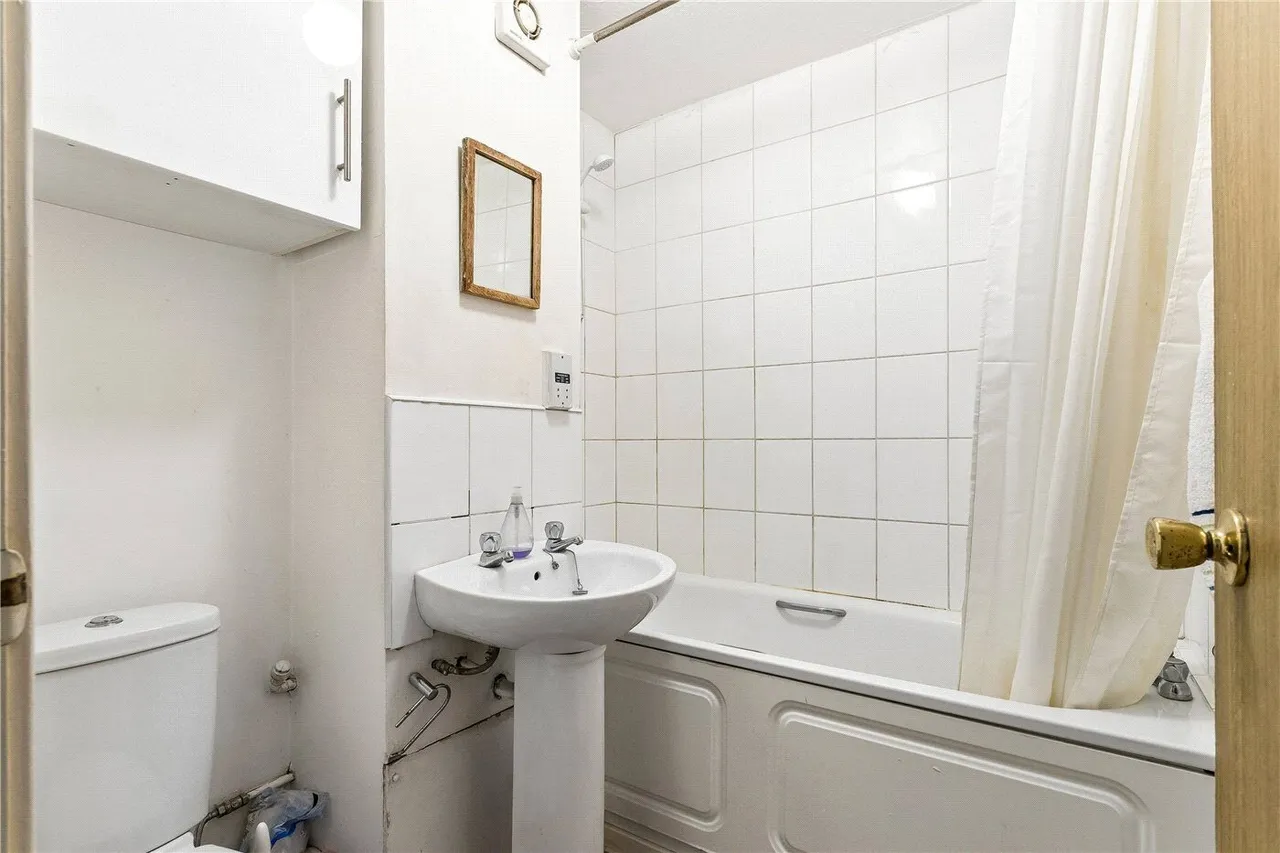 Riverside Close, London, E5, photo 5