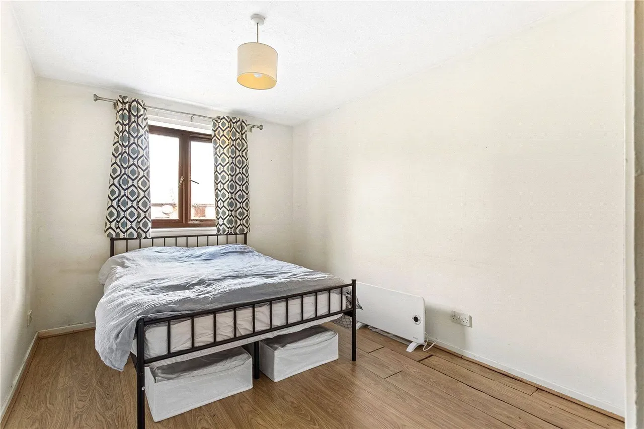 Riverside Close, London, E5, photo 3