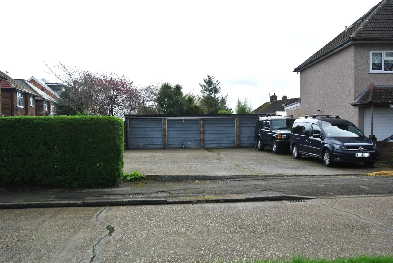 Connaught House, 78 Station Crescent, Ashford, TW15 3HG, photo 13