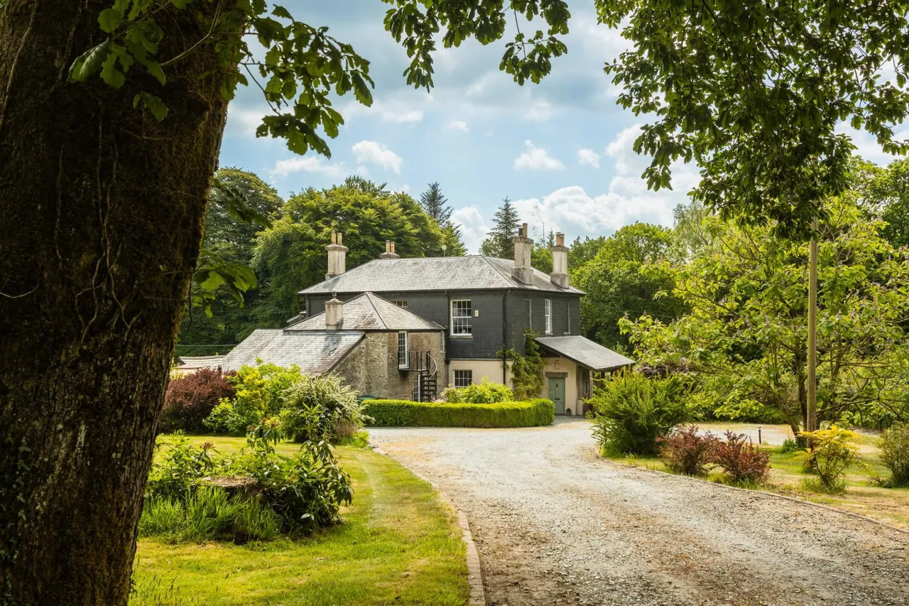 7 bed house for sale, Tavistock, PL19