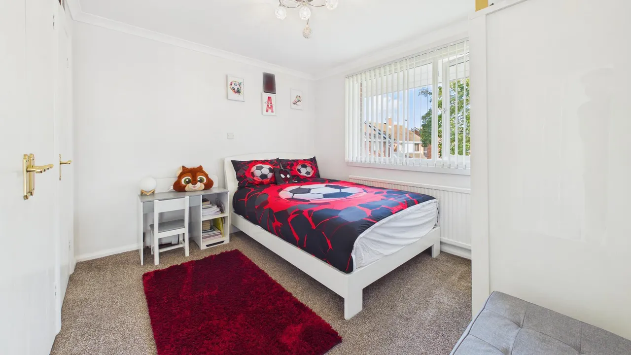 Enfield Gardens, Peterborough, photo 12