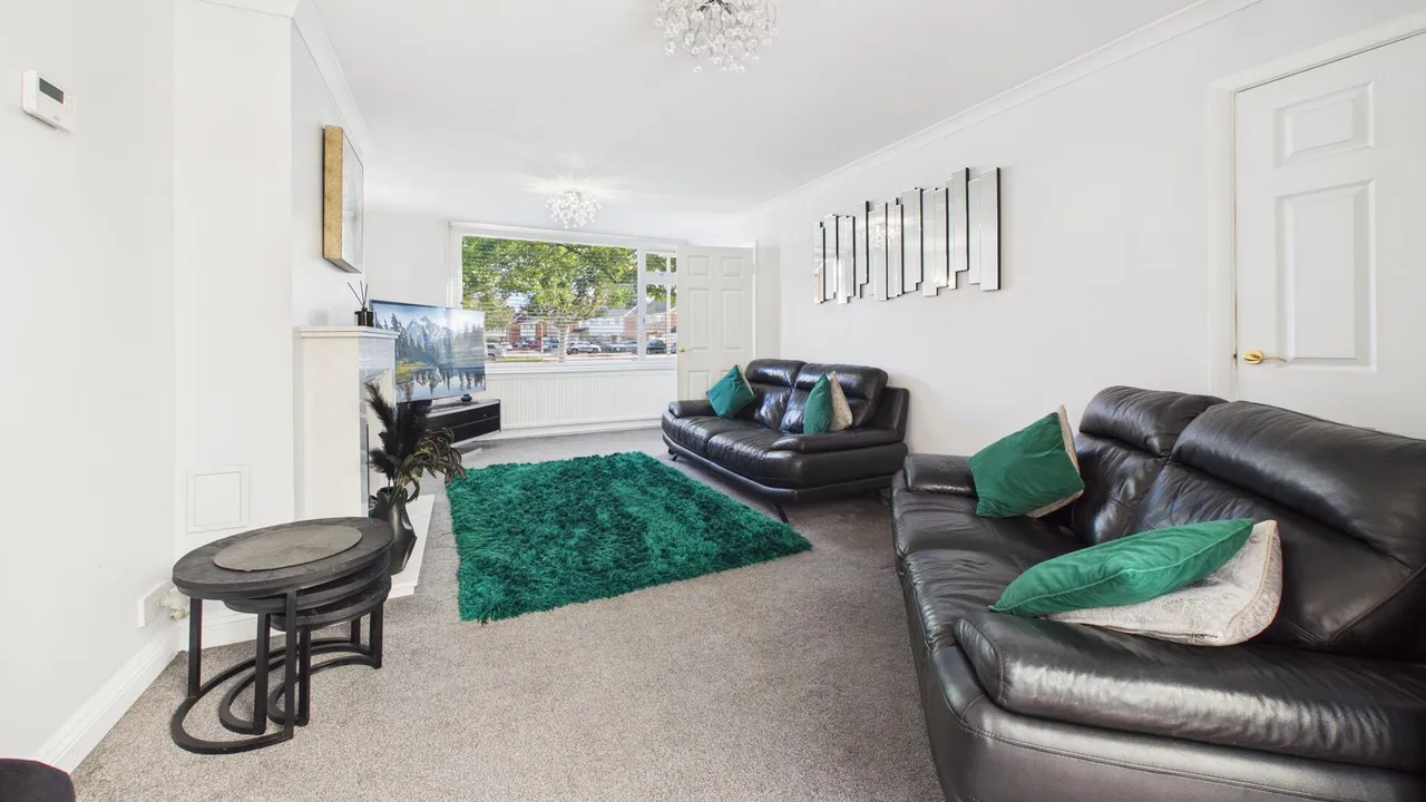 Enfield Gardens, Peterborough, photo 3