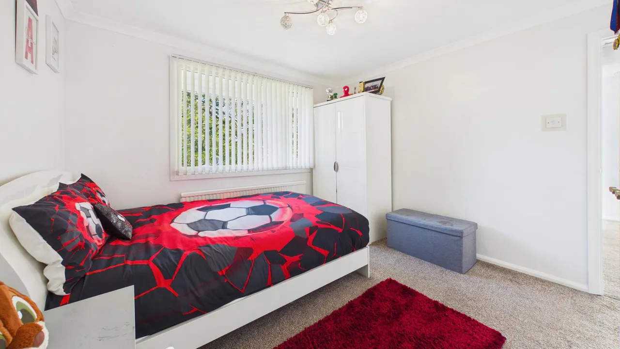 Enfield Gardens, Peterborough, photo 13