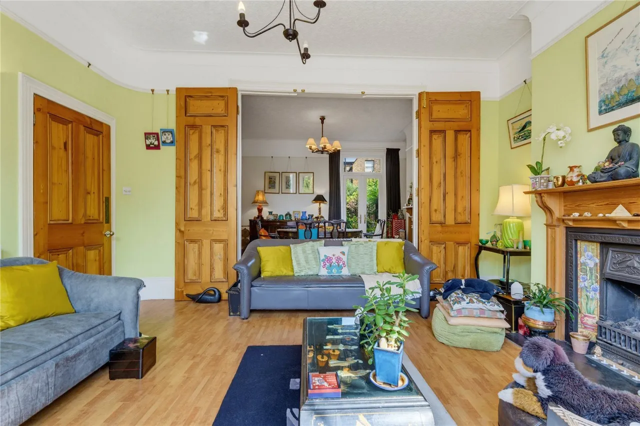 Broomwood Road, London, SW11, photo 6