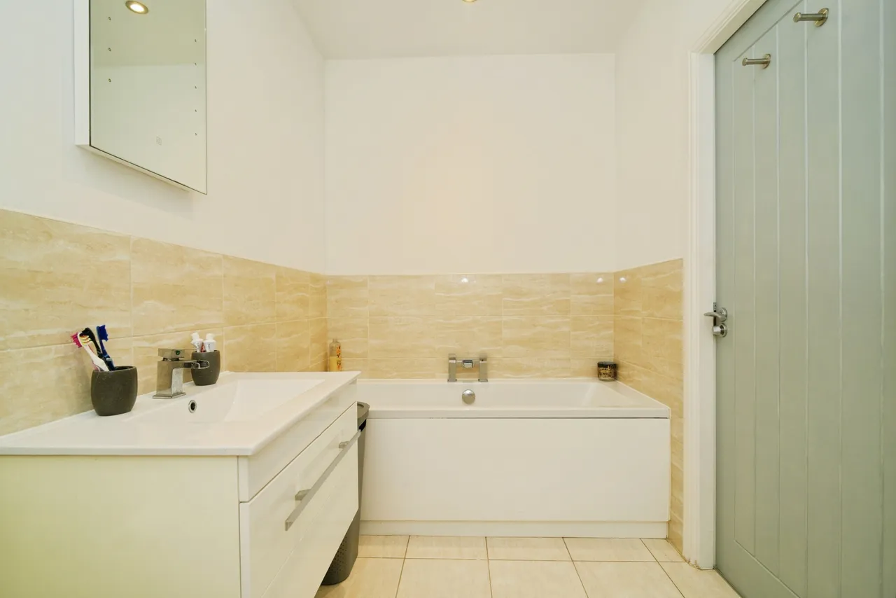 Manchester Road, Manchester, M27, photo 15