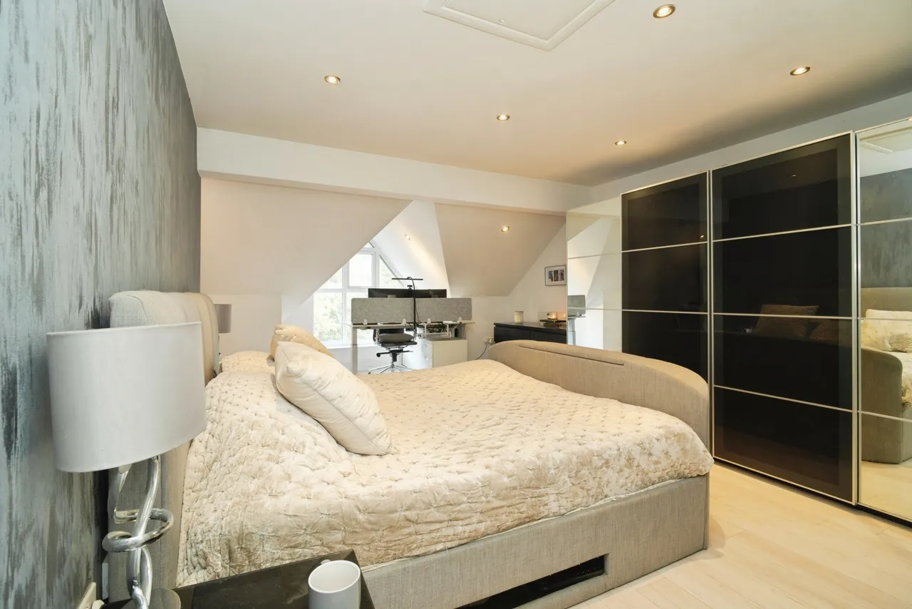 Manchester Road, Manchester, M27, photo 27