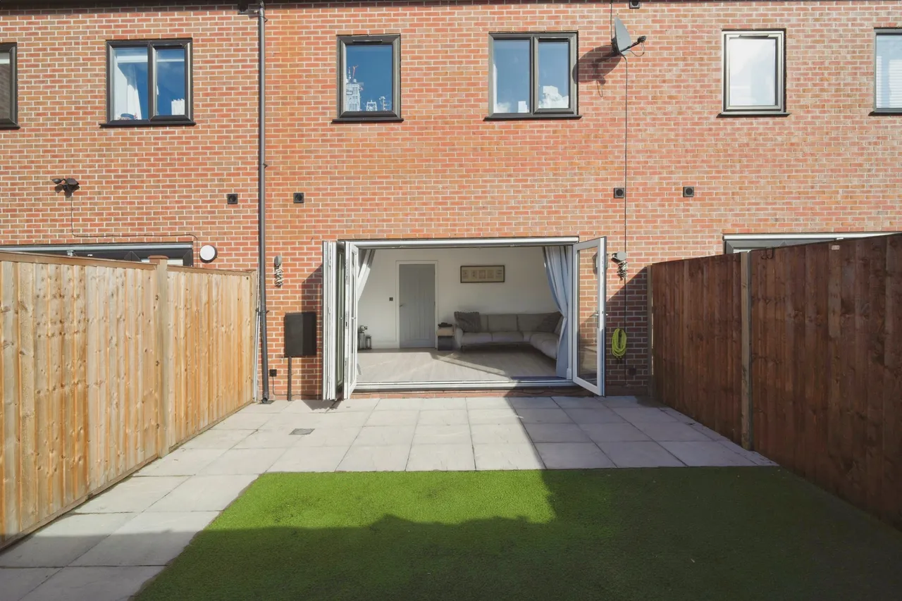 Manchester Road, Manchester, M27, photo 4
