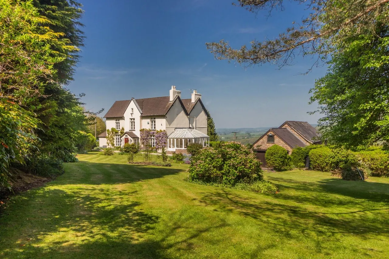 Llangwm, Usk, NP15, photo 37