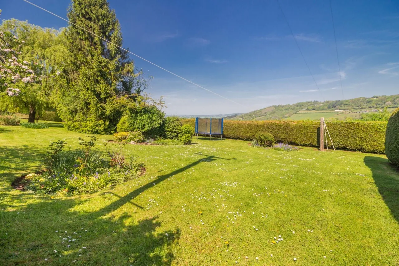 Llangwm, Usk, NP15, photo 42