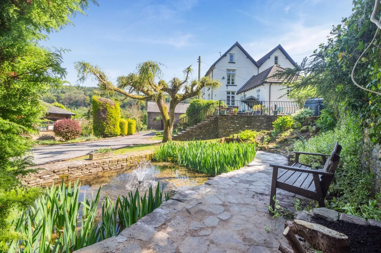 Llangwm, Usk, NP15, photo 41
